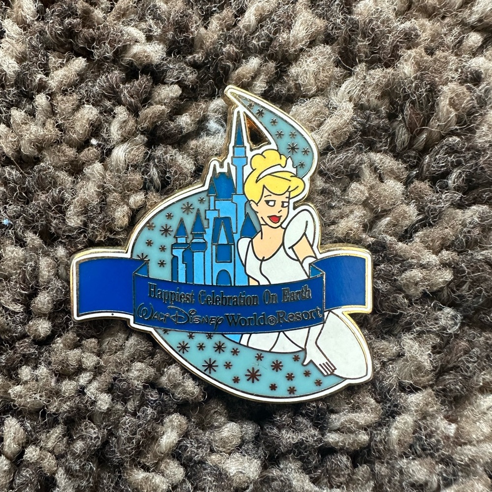 Disney Cinderella Happiest Celebration On Earth Walt Disney World Resort Pin